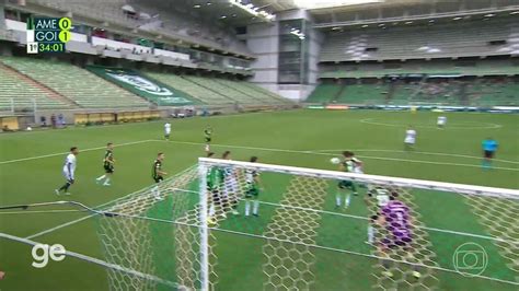 Vídeo Aos 34 min do 1º tempo gol de cabeça de Lucas Halter do Goiás