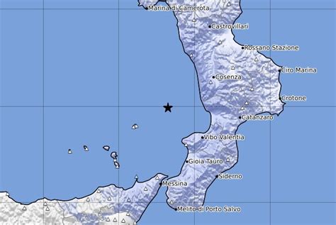 Forte Scossa Di Terremoto Avvertita In Calabria Paura Nel Cosentino