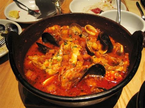 Bouillabaisse Recipe French Provençal Seafood Stew Whats4eats