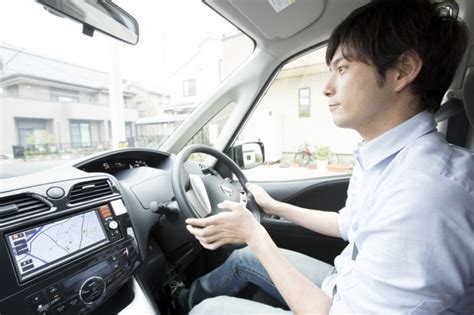 会話する余裕がない 助手席女子がすべき「運転ヘタクソ男子」チェックとは？｜「マイナビウーマン」