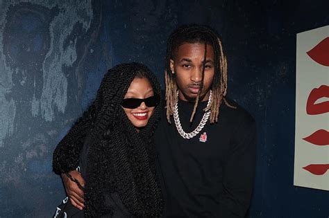 Halle Bailey Pregnant Rumors Resume After New Photos With Ddg Xxl