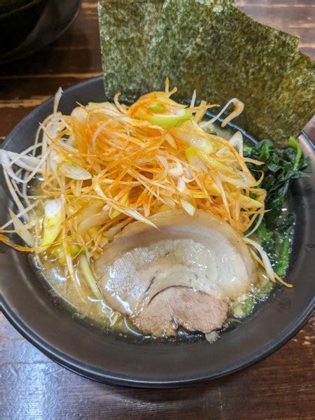 『醤油ラーメン ネギ』横浜家系ラーメン 王子家のレビュー ラーメンデータベース