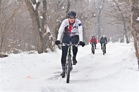 How To Layer Winter Cycling Pants and Tights