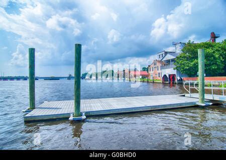 The Washington, NC waterfront Marina Stock Photo - Alamy