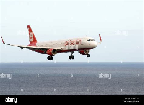 Plane Planes Landing Runway Runways Strip Strips Tarmac Touching Down