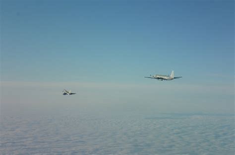 Eurofighters Alemanes Acompa An A Cazas Rusos Su Sobre El Mar