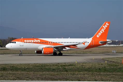 Easyjet Airbus A G Ezua Th Crocoll Flickr