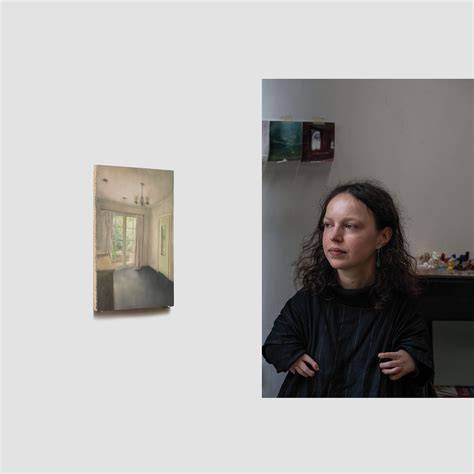 Painter Kate Wallace’s small paintings depict fragmented snapshots of