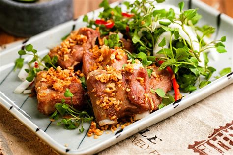 Recette du travers de porc à l ail sườn non xóc tỏi