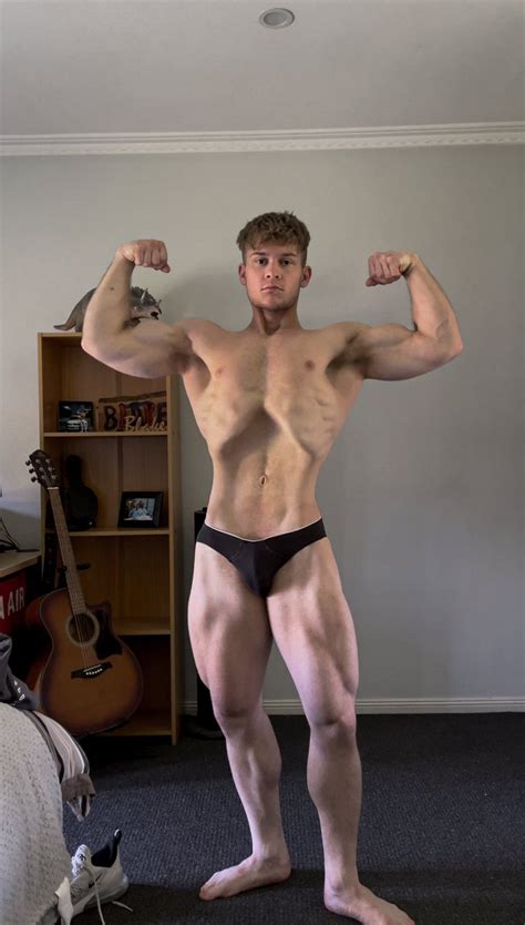 Just About Porn On Twitter Rt Blakeclunes Weeks Out Getting Lean