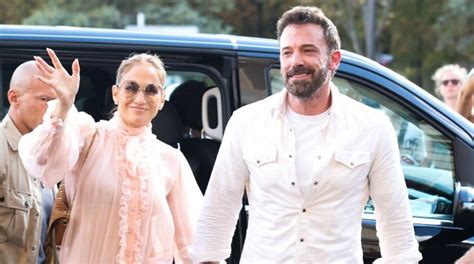 GLUM Ben Affleck Drives Jennifer Lopez Around St Barts During Vacation