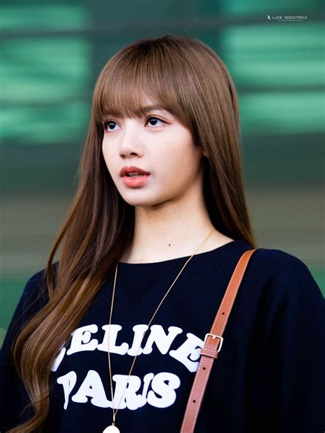 190926 Incheon Airport Lisa Blackpink ヘアースタイル ヘアカラー ブラックピンクリサ