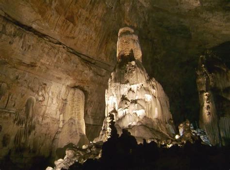 Parque Nacional Grutas de Cacahuamilpa Secretaría de Medio Ambiente y