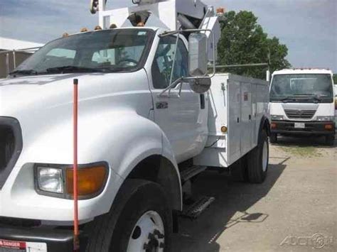 Ford F750 3126 Cat With Altec Ap45 Cable Placer 2000 Bucket Boom Trucks