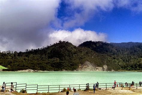 Kawah Talaga Bodas Destinasi Wisata Alam Di Garut Yang Menarik