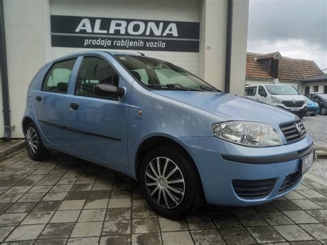 Fiat Punto 1 2i 111 250 Km KLIMA SERVISNA II VLASNIK 5 VRATA KARTICE