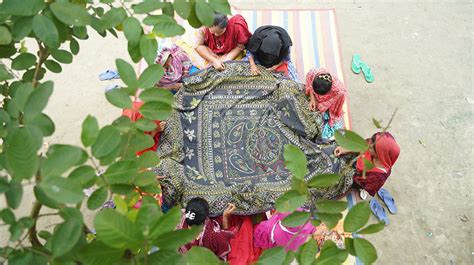 Nakshi Kantha Traditional Embroidery Evolves In Bengal Bangladesh Post