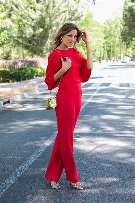 How To Wear Jumpsuits 16 Outfits And Styling Tips