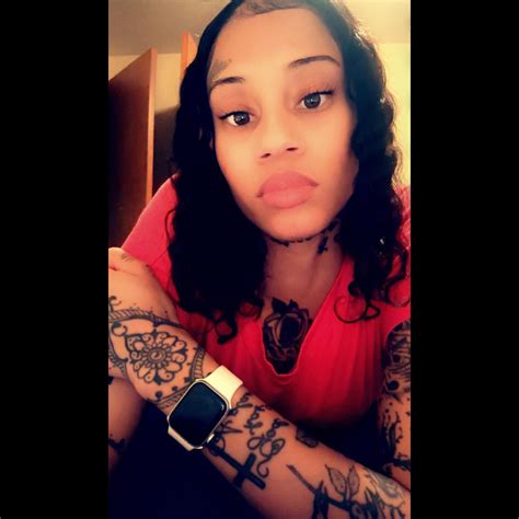 Lifestyle - 🎬 Twitches (2025) 👉 Starring: Tia Mowry, Tamera Mowry