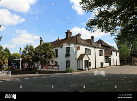 Frensham surrey pond hi-res stock photography and images - Alamy