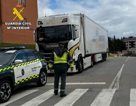 Dos camioneros investigados en Burgos por falsear el tacógrafo para