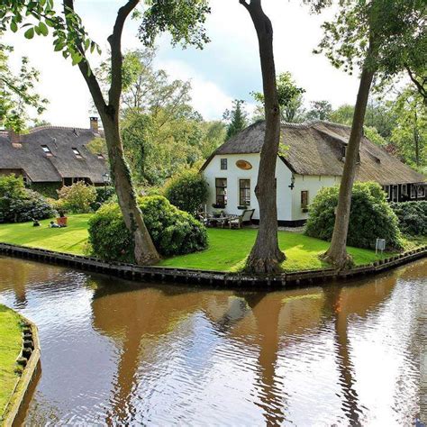 Giethoorn, Netherlands - Pinlovely