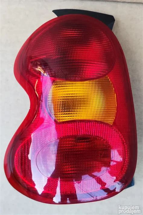 Stop Svetlo Lampa Smart ForTwo W450 Cabrio Kabriolet KupujemProdajem