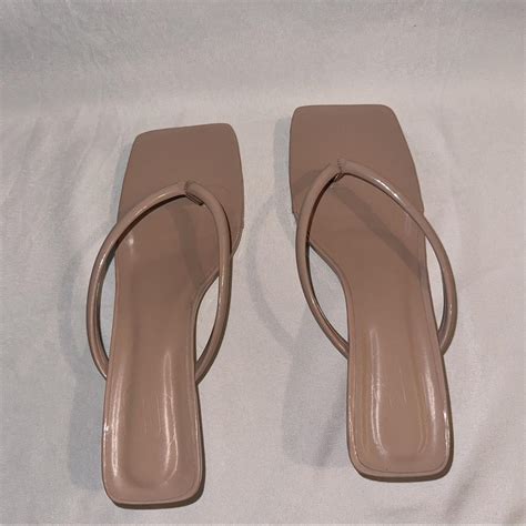 Nude Colored Kitten Heels Size 11 Fits More Like A Depop