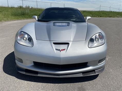 Here S Why You Should Buy A Chevrolet C Corvette Zr Over A