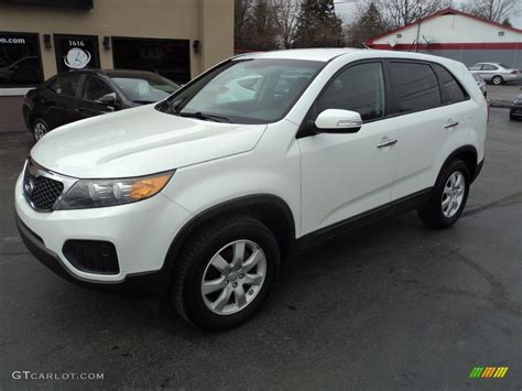 Snow White Pearl Kia Sorento Lx Gtcarlot Car