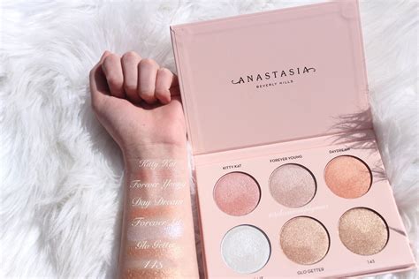 Anastasia Beverly Hill Nicole Guerriero Glow Kit Nicole Guerriero