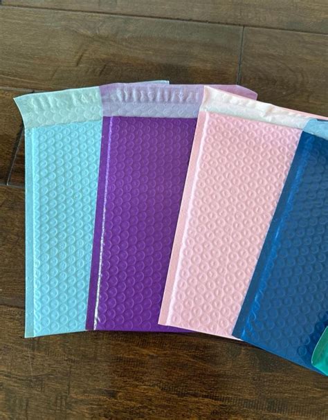 pack  beautiful mix   colors designer bubble mailers