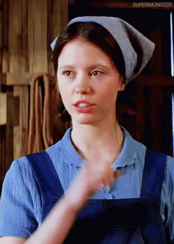 Mia Goth Pearl Mia Goth Goth Mia Discover Share Gifs