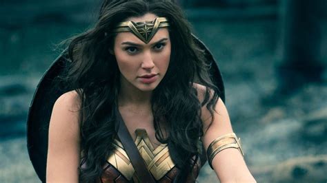 Gal Gadot Was Five Months Pregnant While Filming Wonder Woman Is An Actual Superhero