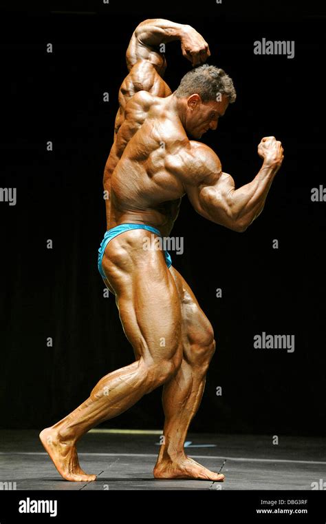 Oscar Dexter Men S Open Bodybuilding Competition 2011 IFBB Toronto Pro