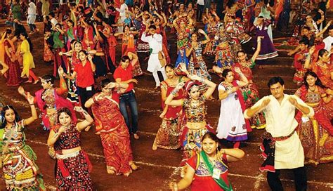 Navratri 2019- 5 Places To Enjoy Navratri in Mumbai - lifeberrys.com