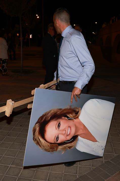 Multitudinario homenaje a María Teresa Campos con sus hijas Terelu y