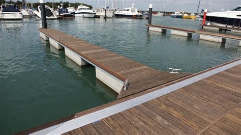 4 Things To Consider When Building A Lakeside Dock Kebony Global