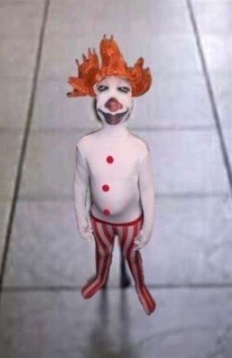 Pin On Y2k Pfp Clown Pics Mcdonalds Funny Clowns Funny