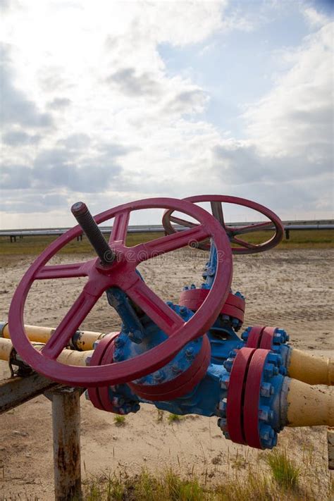 Pétrole Du Gaz Les Têtes De Puits De Groupe Et L armature De Soupape