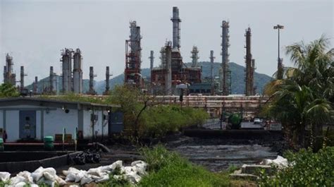 Derrame De Hidrocarburo De Pemex Ha Contaminado Ya 2 Kilómetros De Playa En La Ventosa Oaxaca