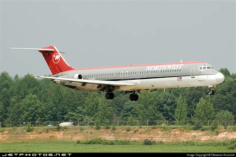 N766NC McDonnell Douglas DC 9 51 Northwest Airlines Oktawian