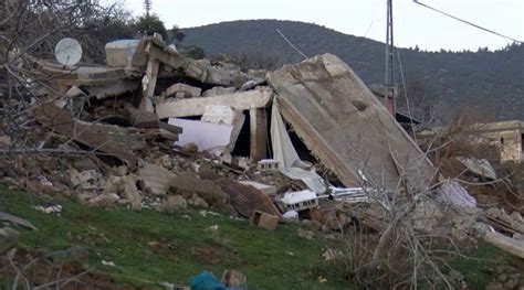 Gaziantep Te Deprem Kayalar Yuvarlad L Yaral