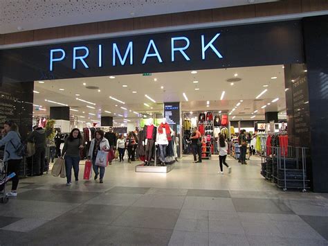 Primark Spinge Sullitalia Negozi Entro Il Retail Food