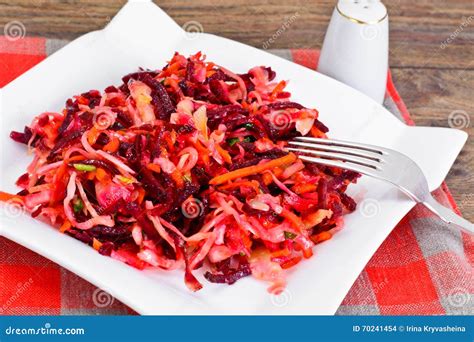 Alimento Saudável E Da Dieta Salada Beterrabas Cebolas Cenouras