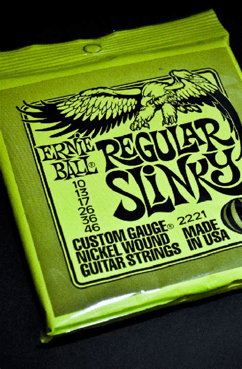 Ernie Ball 10 46 Regular Slinky 2221 Strings