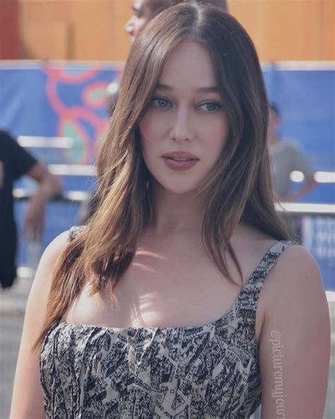 Alycia Debnam Carey Image