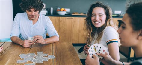 11 amenos juegos en casa para adolescentes como alternativa al móvil