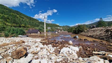 Katastrofalne Poplave U Bih Odnijele Najmanje Ivot