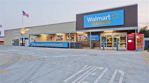 Wal-Mart will close 9 Kansas stores, 4 in Missouri - Kansas City ...